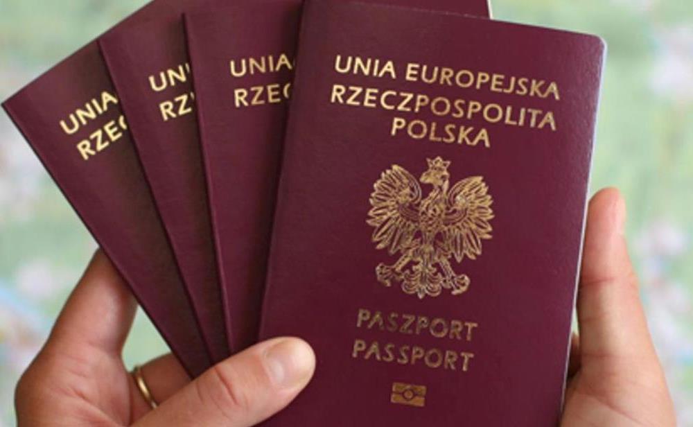 Od dziś usługi paszportowe dużo prostsze!