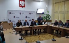 Umowa na wykonanie zadania inwestycyjnego „Edukacyjne centrum rehabilitacyjno-medyczne w Gródkach” została podpisana!