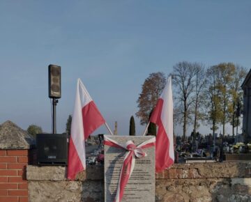 Odsłonięcie okolicznościowej tablicy poświęconej powstańcom