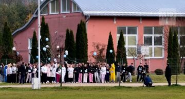 Charytatywny bieg w piżamach lidzbarskich licealistów (film)