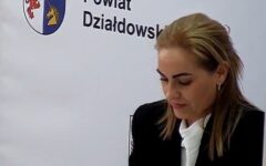 Uroczyste wręczenie statuetki i dyplomu „Osobowość Powiatu Działdowskiego” Ninie Patalon